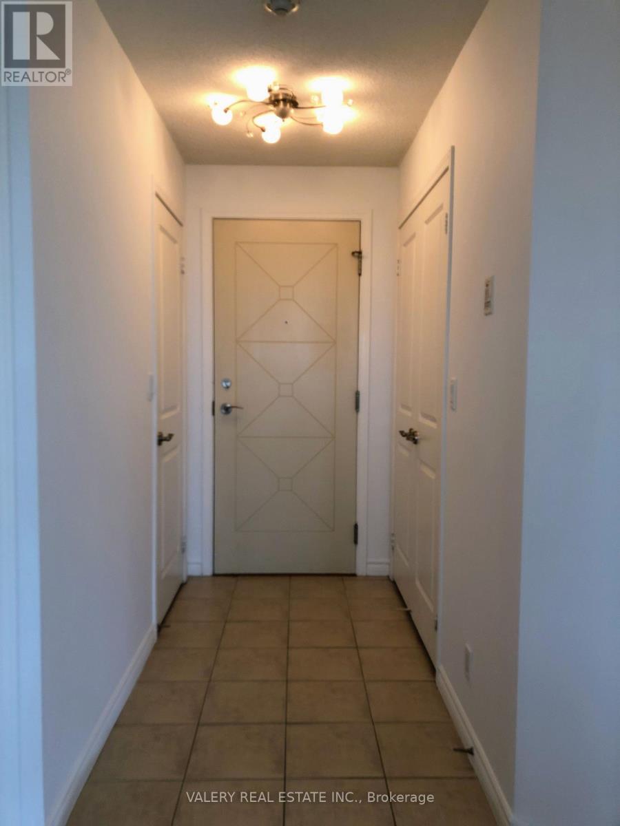 907 - 18 Harding Boulevard, Richmond Hill, Ontario  L4C 0T3 - Photo 13 - N13642606