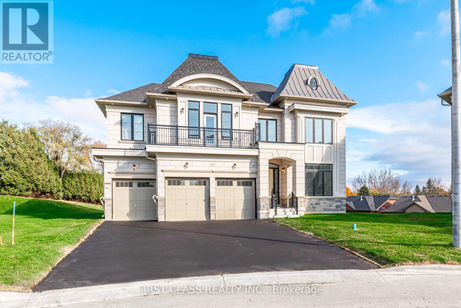 15 Kenneth Campbell Court, Aurora, Ontario  L4G 5Z4 - Photo 2 - N13642672