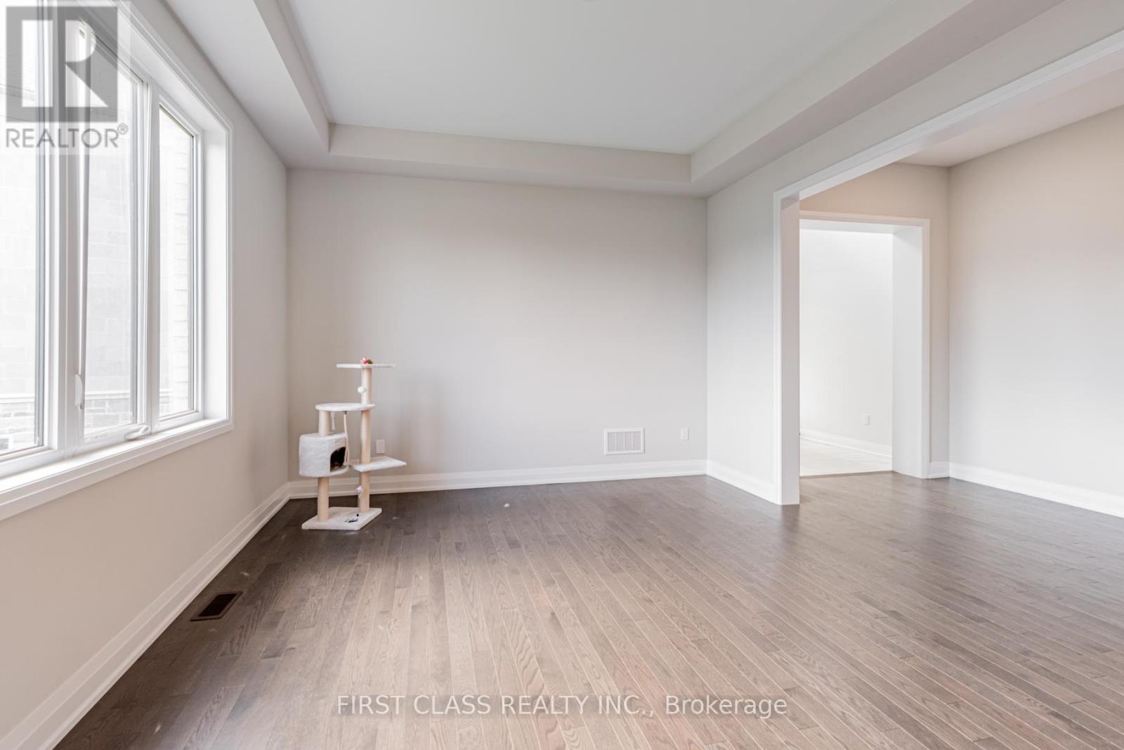 15 Kenneth Campbell Court, Aurora, Ontario  L4G 5Z4 - Photo 8 - N13642672