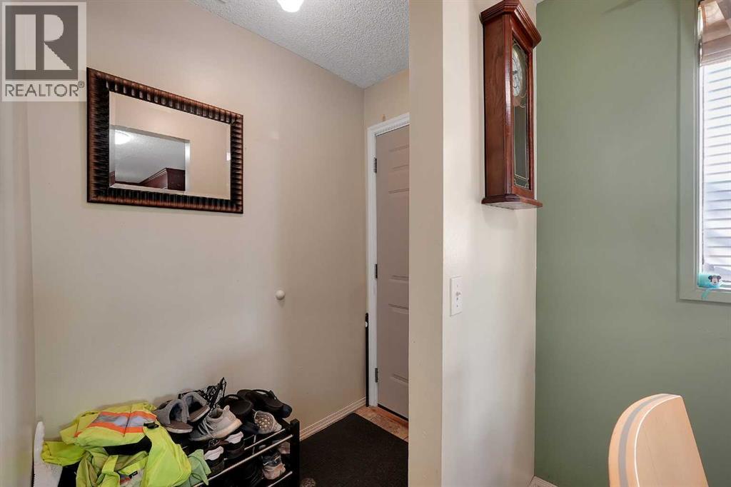 6507 Rundlehorn Drive NE, Calgary, Alberta  T1Y 3T6 - Photo 15 - A2334337