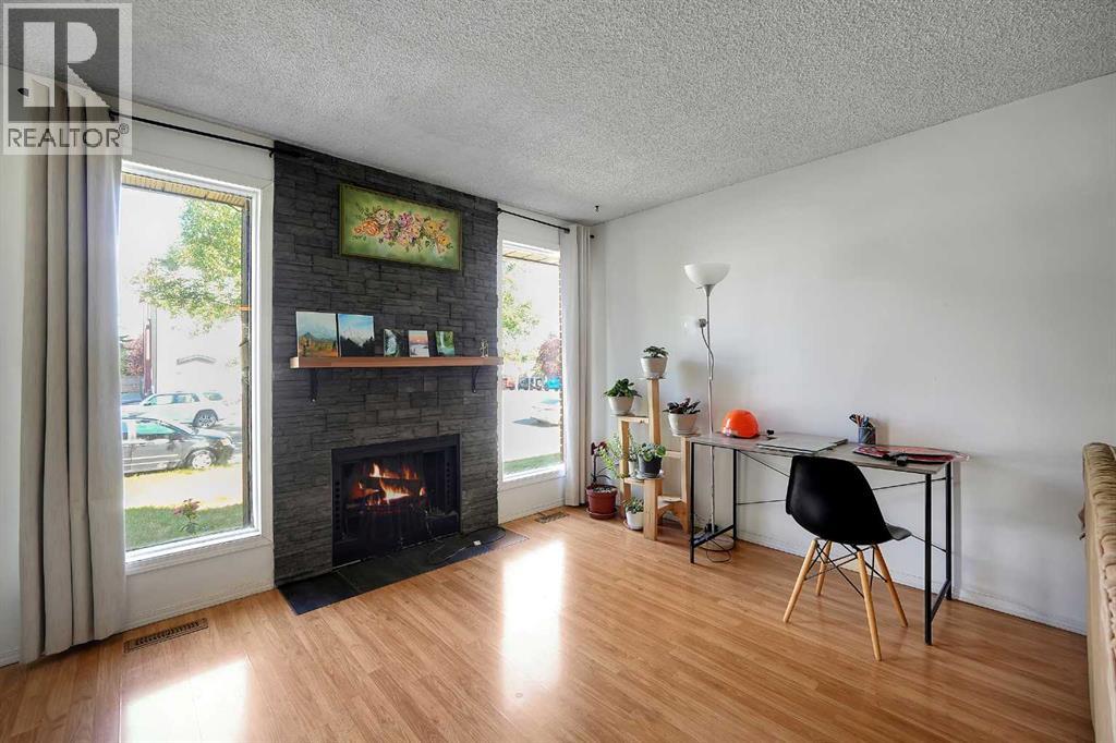 6507 Rundlehorn Drive NE, Calgary, Alberta  T1Y 3T6 - Photo 4 - A2334337