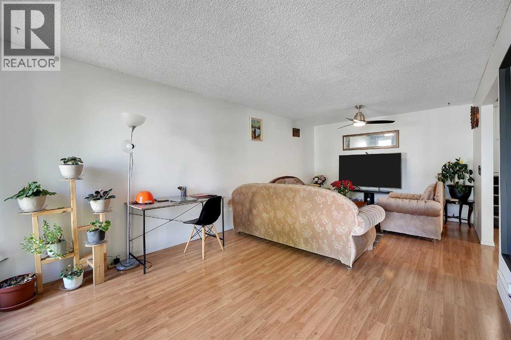 6507 Rundlehorn Drive NE, Calgary, Alberta  T1Y 3T6 - Photo 5 - A2334337