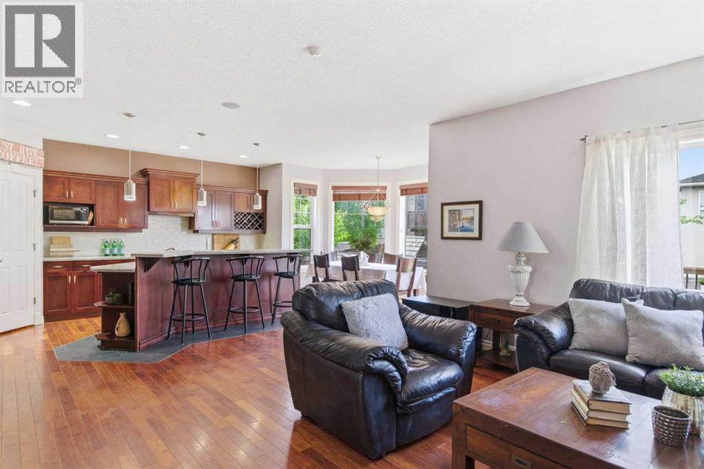 141 Panamount Green NW, Calgary, Alberta  T3K 5R7 - Photo 9 - A2318369