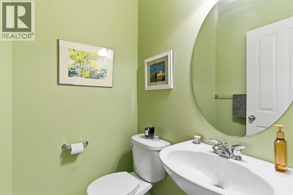 141 Panamount Green NW, Calgary, Alberta  T3K 5R7 - Photo 17 - A2318369