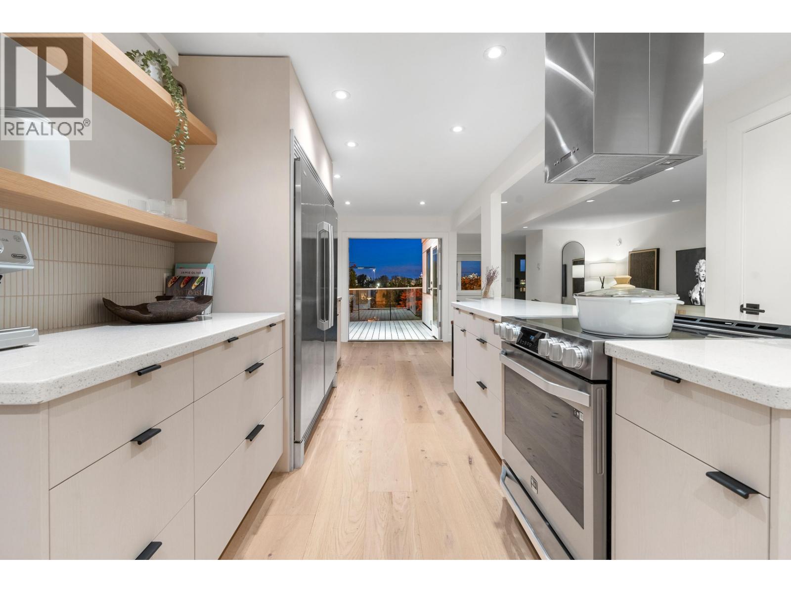 1140 W 17 Street, North Vancouver, British Columbia  V7P 1W2 - Photo 6 - R3140844
