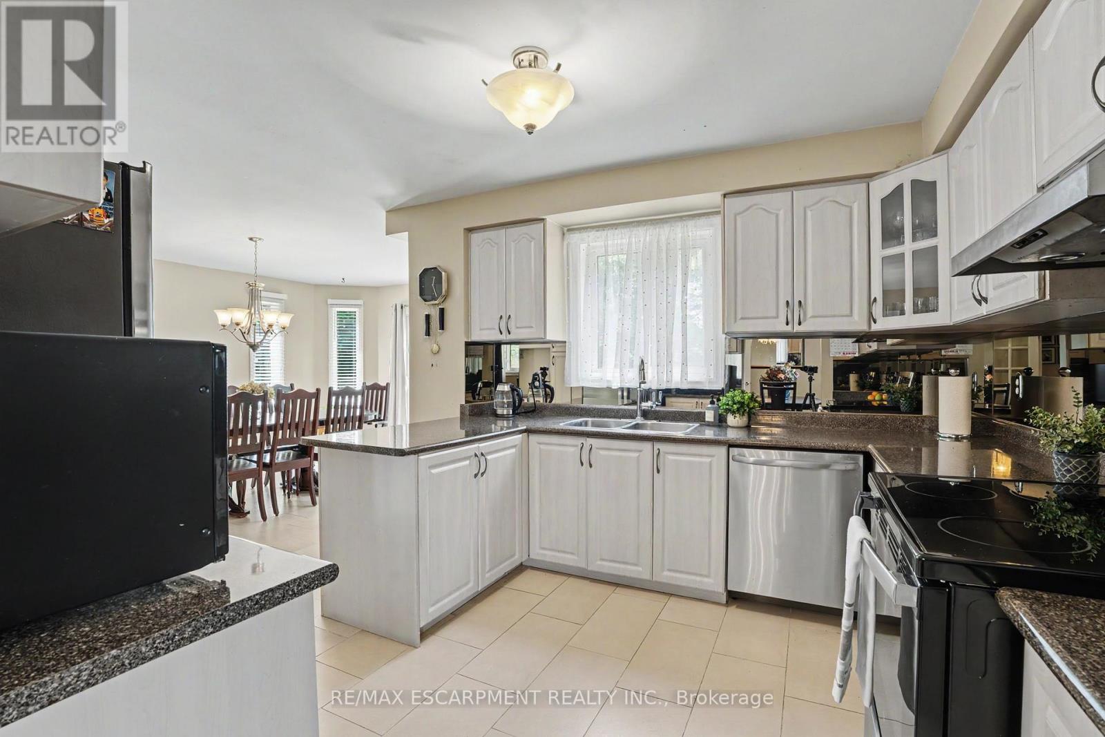 5172 Hidden Valley Court, Mississauga, Ontario  L5M 3P1 - Photo 14 - W13642600