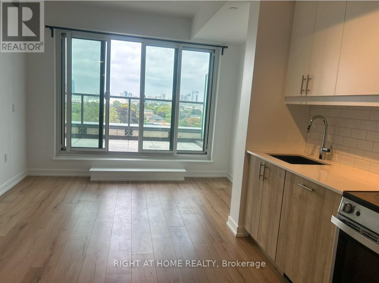 704 - 1195 The Queensway, Toronto (Islington-City Centre West), Ontario  M8Z 0H1 - Photo 6 - W13642616