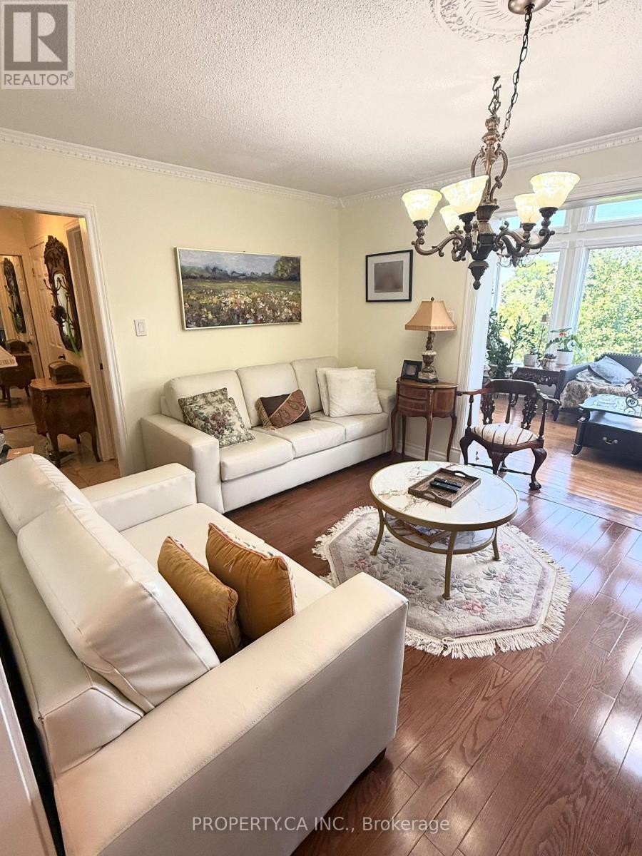 #room 2 - 4099 Fieldgate Drive, Mississauga (Rathwood), Ontario  L4W 2C6 - Photo 3 - W13642640