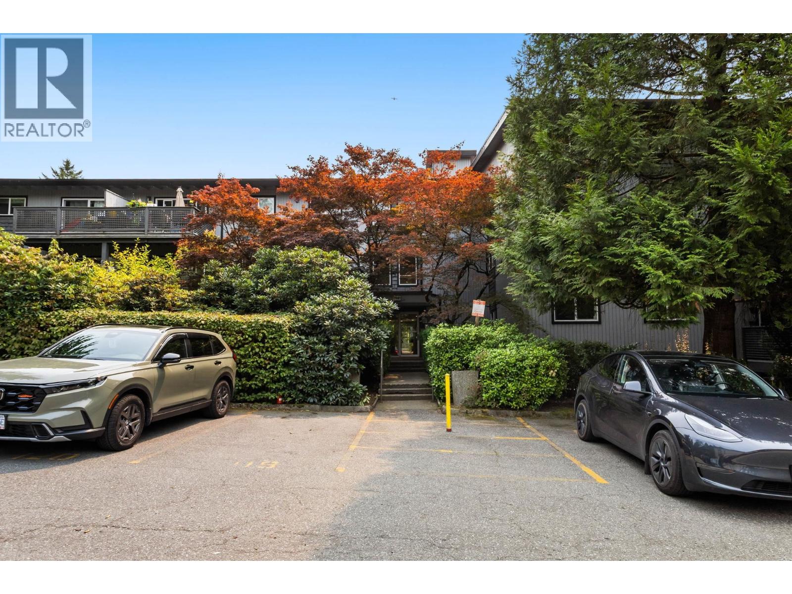 239 202 Westhill Place, Port Moody, British Columbia  V3H 1V2 - Photo 2 - R3153065