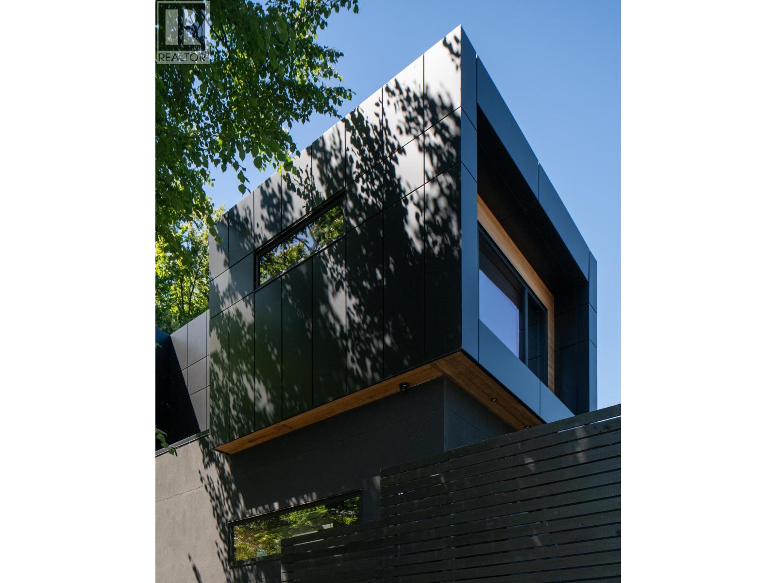 91 E 40th Avenue, Vancouver, British Columbia V5W 1L3 - Photo 3 - R3120233