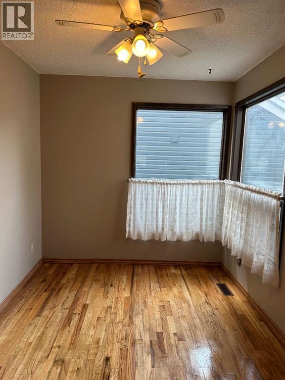 7826 Ranchview Drive NW, Calgary, Alberta  T3G 1X8 - Photo 3 - A2333373
