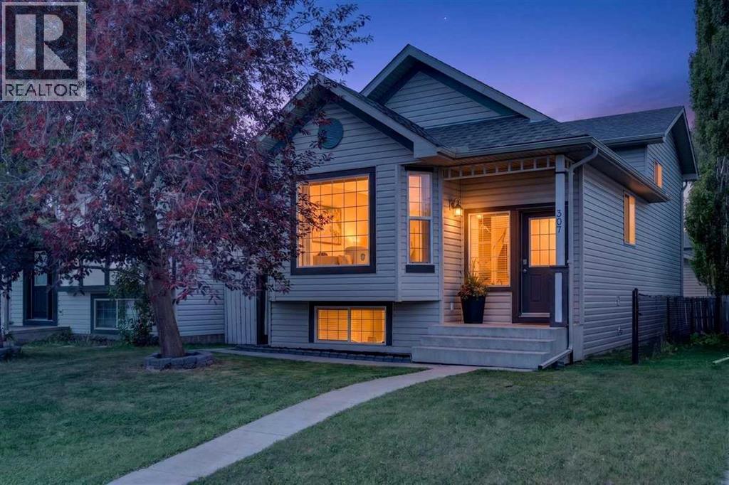 307 Covehaven View NE, Calgary, Alberta  T3K 5S4 - Photo 5 - A2333844