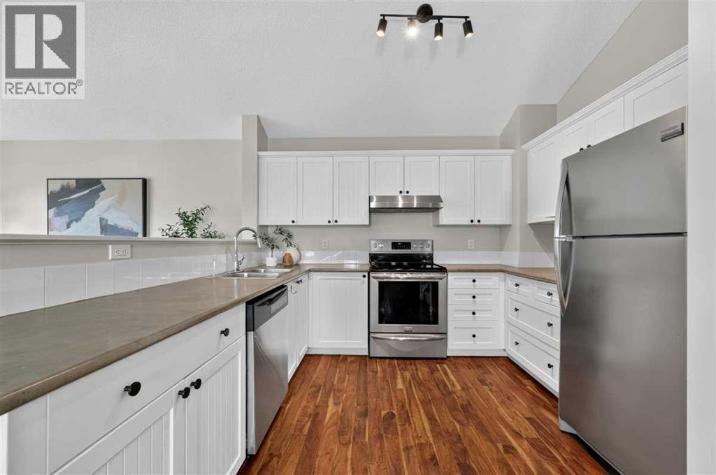 307 Covehaven View NE, Calgary, Alberta  T3K 5S4 - Photo 16 - A2333844
