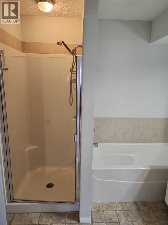 15 Tuscany Reserve Bay NW, Calgary, Alberta  T3L 0A9 - Photo 45 - A2334423