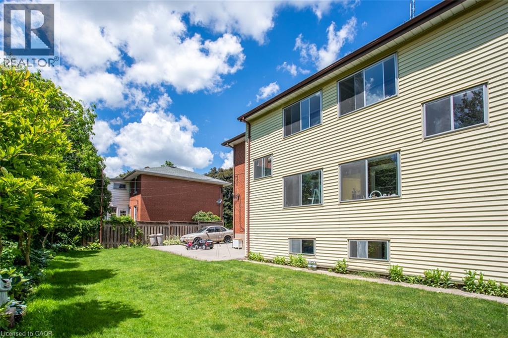 718 Ross Street Unit# 2, Burlington, Ontario  L7S 1S2 - Photo 17 - 40853425