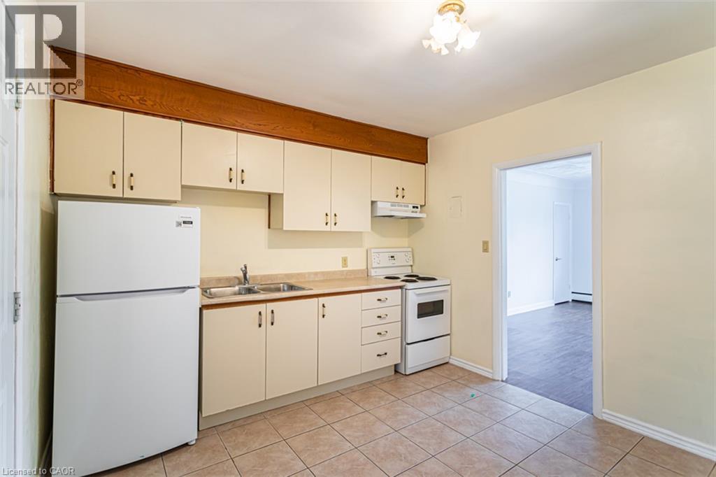 718 Ross Street Unit# 2, Burlington, Ontario  L7S 1S2 - Photo 6 - 40853425