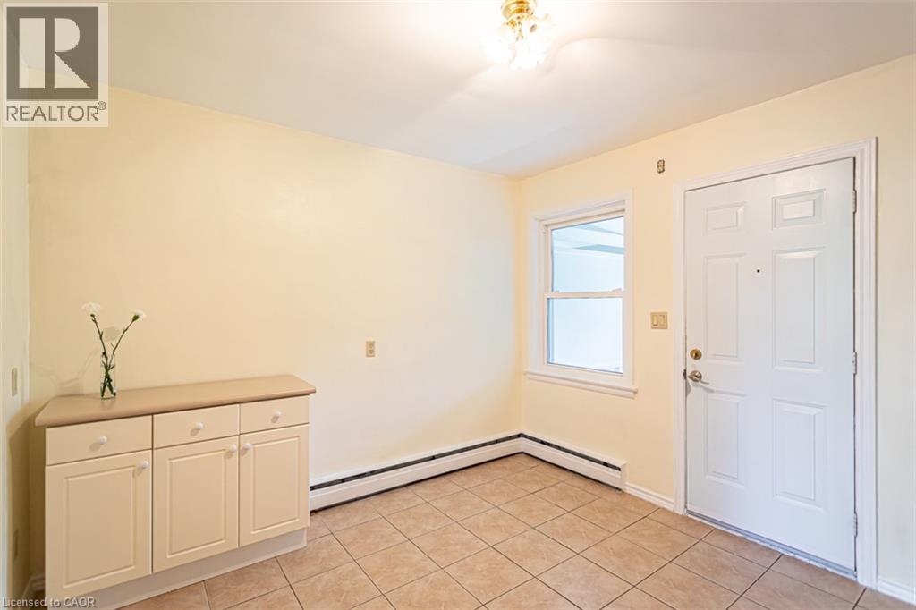 718 Ross Street Unit# 2, Burlington, Ontario  L7S 1S2 - Photo 7 - 40853425