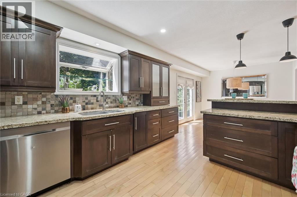 345 Beechlawn Drive, Waterloo, Ontario  N2L 5L8 - Photo 11 - 40841693