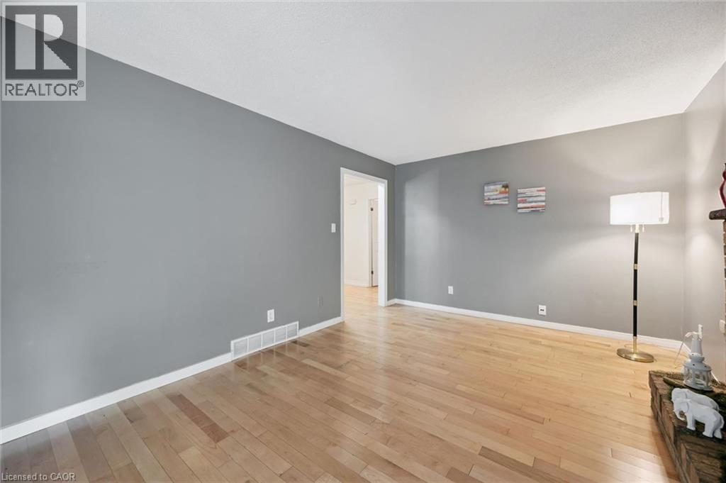 345 Beechlawn Drive, Waterloo, Ontario  N2L 5L8 - Photo 19 - 40841693