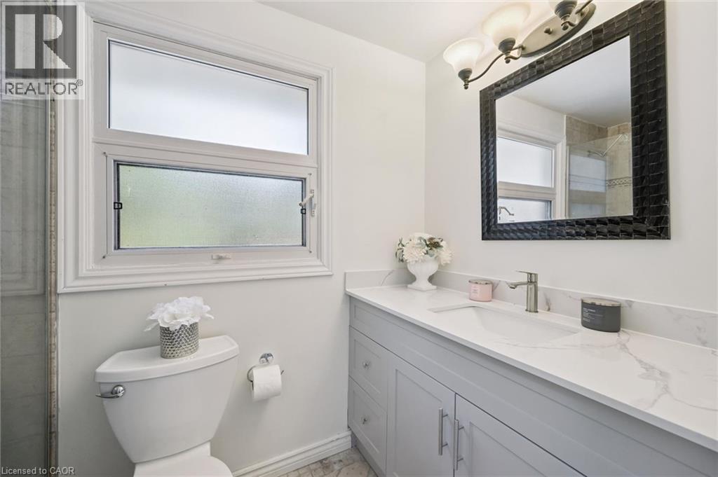 345 Beechlawn Drive, Waterloo, Ontario  N2L 5L8 - Photo 28 - 40841693
