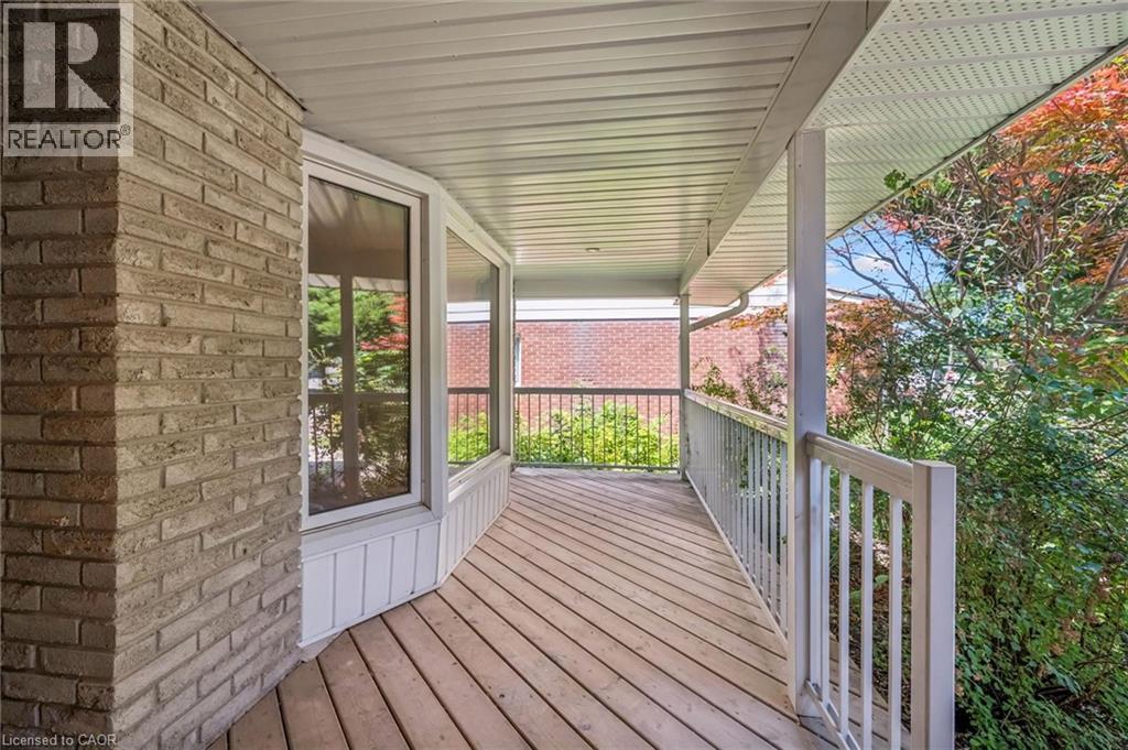 345 Beechlawn Drive, Waterloo, Ontario  N2L 5L8 - Photo 6 - 40841693