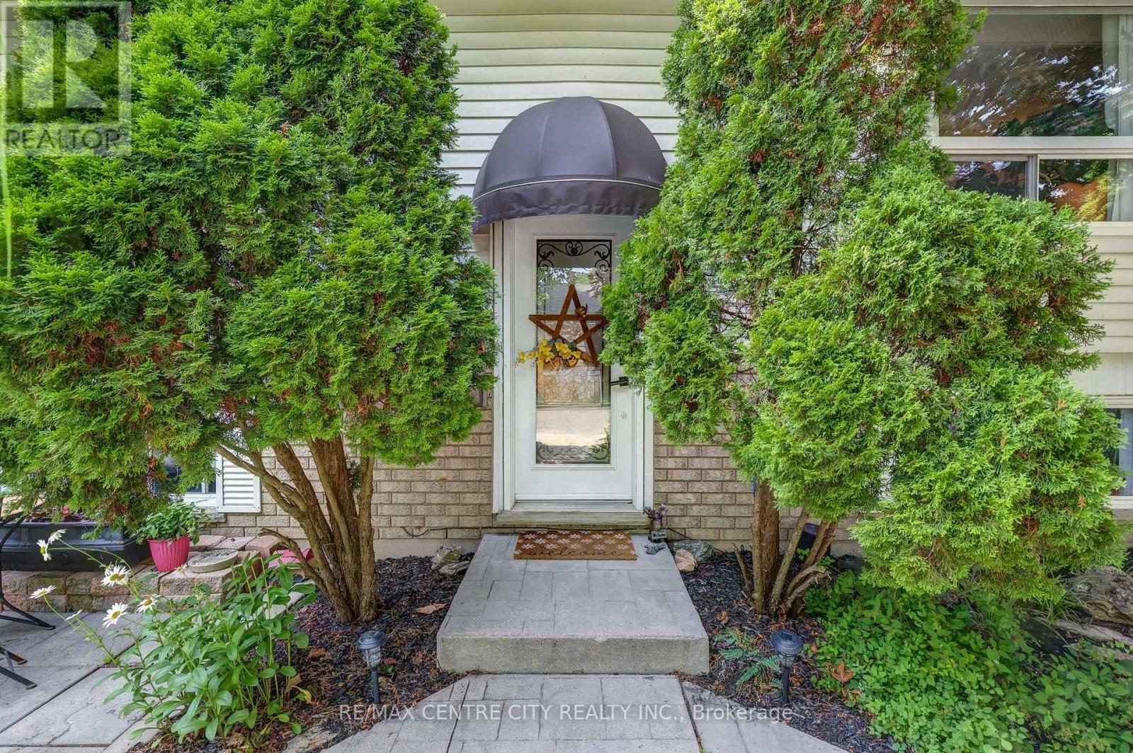 37 Fifth Avenue, St. Thomas, Ontario  N5R 4C4 - Photo 5 - X13642704