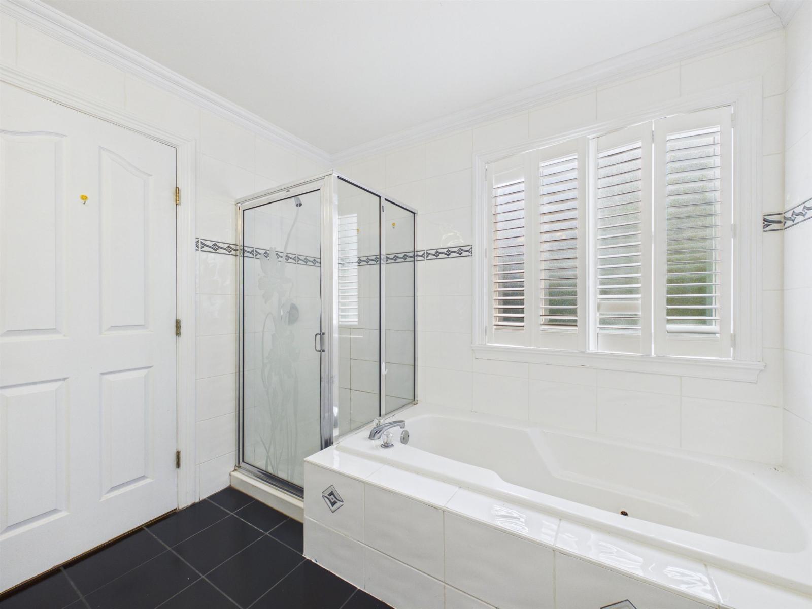14036 90 Avenue, Surrey, British Columbia  V3V 7Z6 - Photo 10 - R3152659
