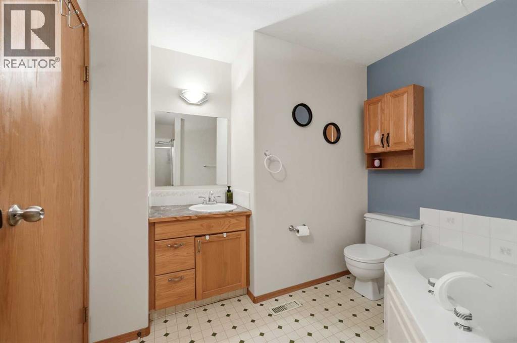 5260 Lansdowne Avenue, Blackfalds, Alberta  T0M 0J0 - Photo 18 - A2334845