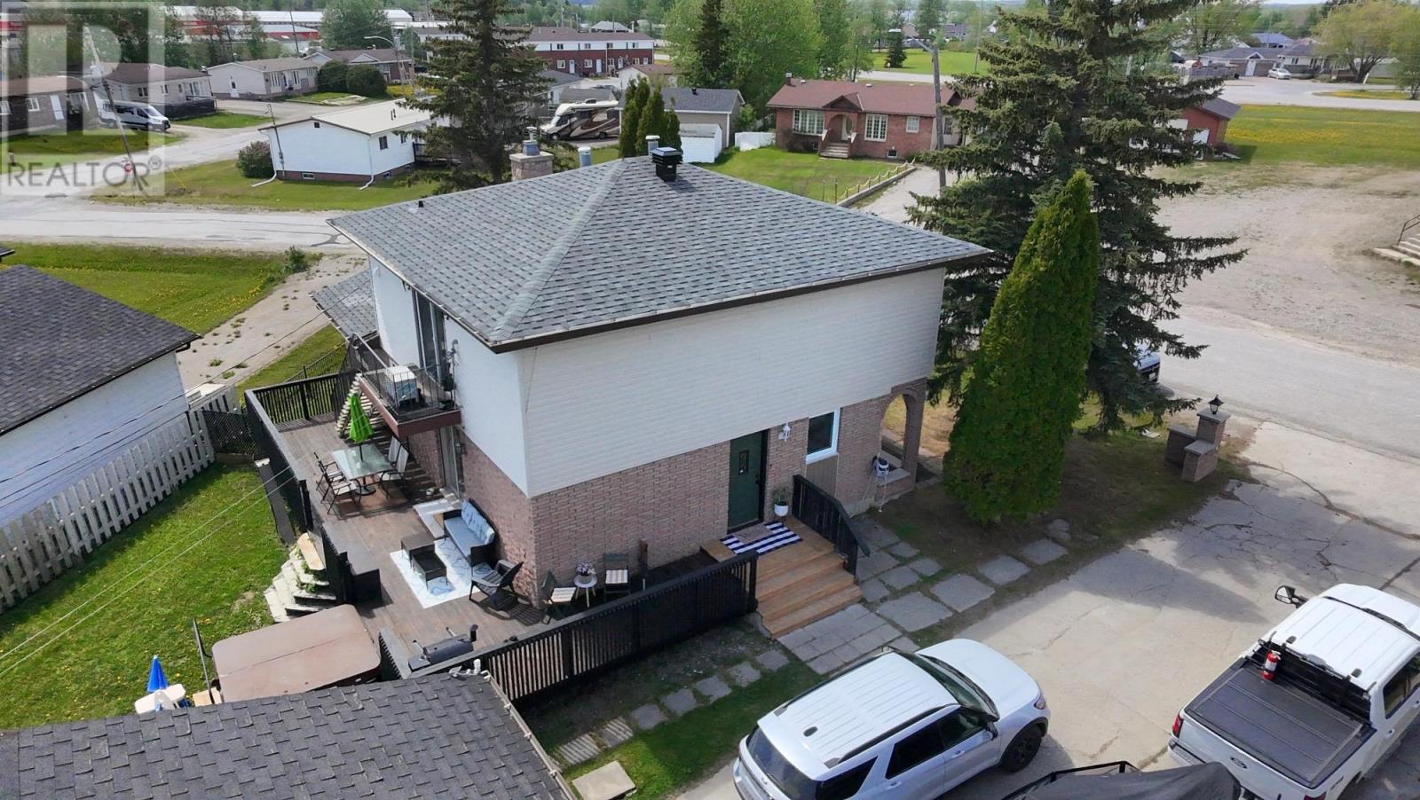 102 Thom St, Longlac, Ontario  P0T 2A0 - Photo 27 - TB2601459