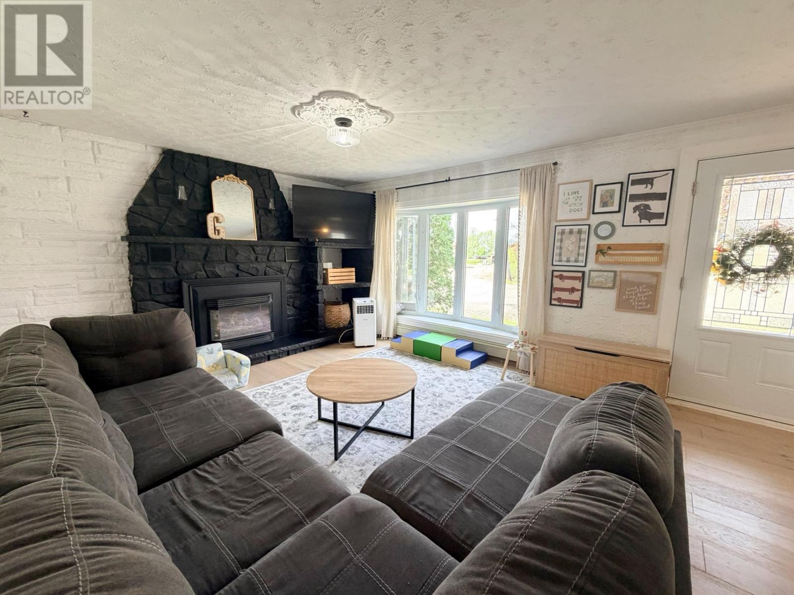 102 Thom St, Longlac, Ontario  P0T 2A0 - Photo 8 - TB2601459