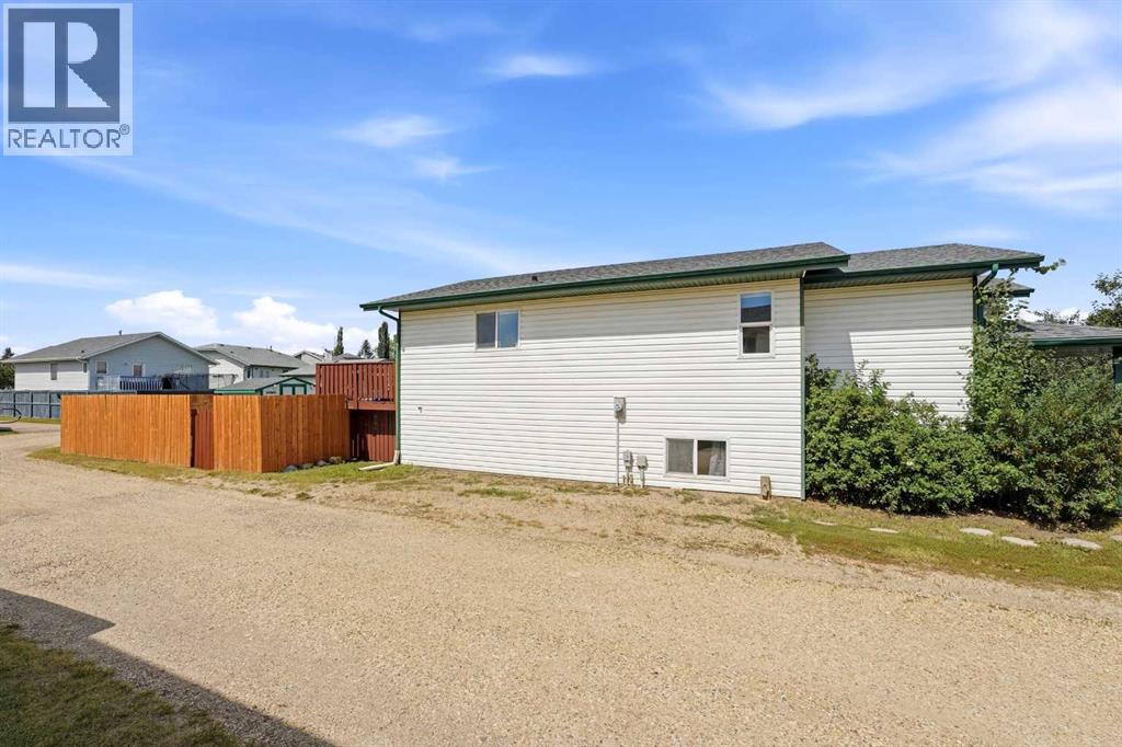 5260 Lansdowne Avenue, Blackfalds, Alberta  T0M 0J0 - Photo 8 - A2334845