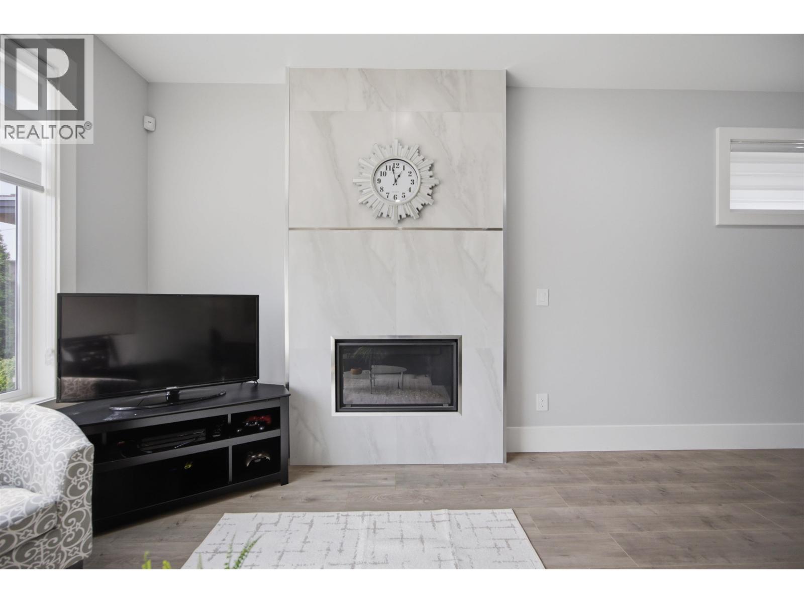 7835 12th Avenue, Burnaby, British Columbia  V3N 2K6 - Photo 7 - R3153172