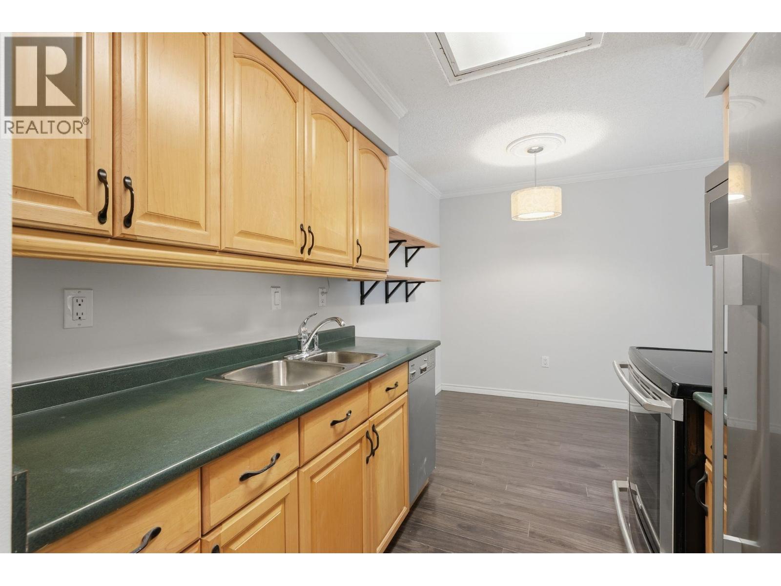 210 466 E Eighth Avenue, New Westminster, British Columbia  V3L 4L2 - Photo 10 - R3153197