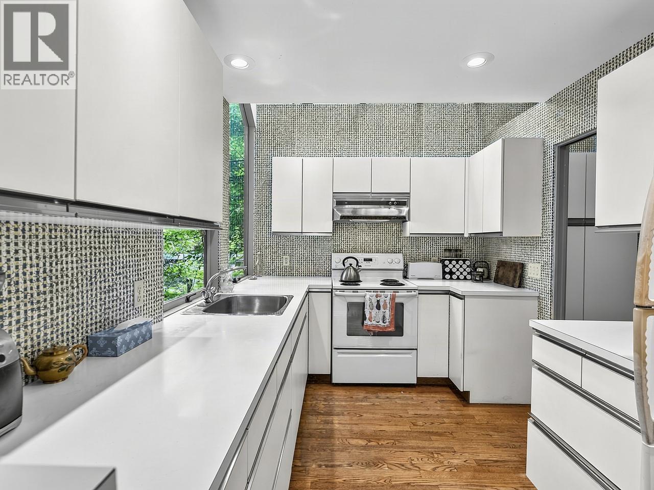 6459 Mccleery Street, Vancouver, British Columbia V6N 1G5 - Photo 12 - R3153180