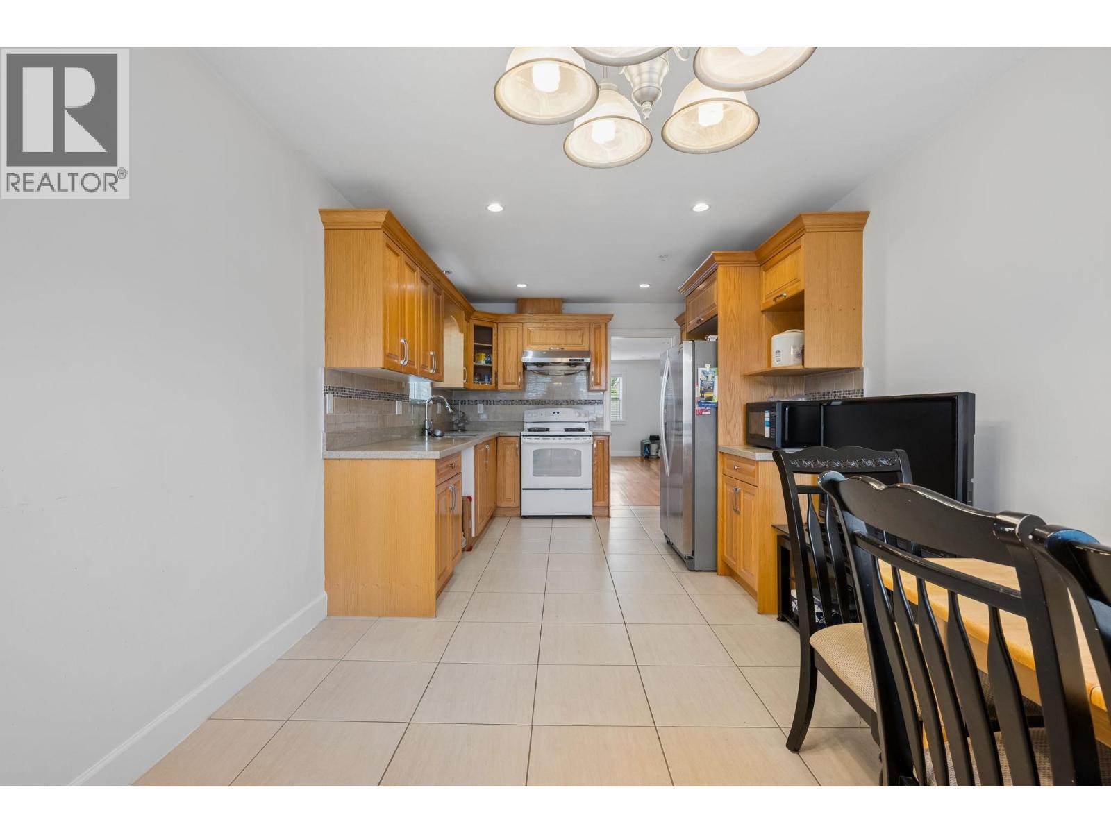 3795 Fleming Street, Vancouver, British Columbia V5N 3W1 - Photo 12 - R3153199