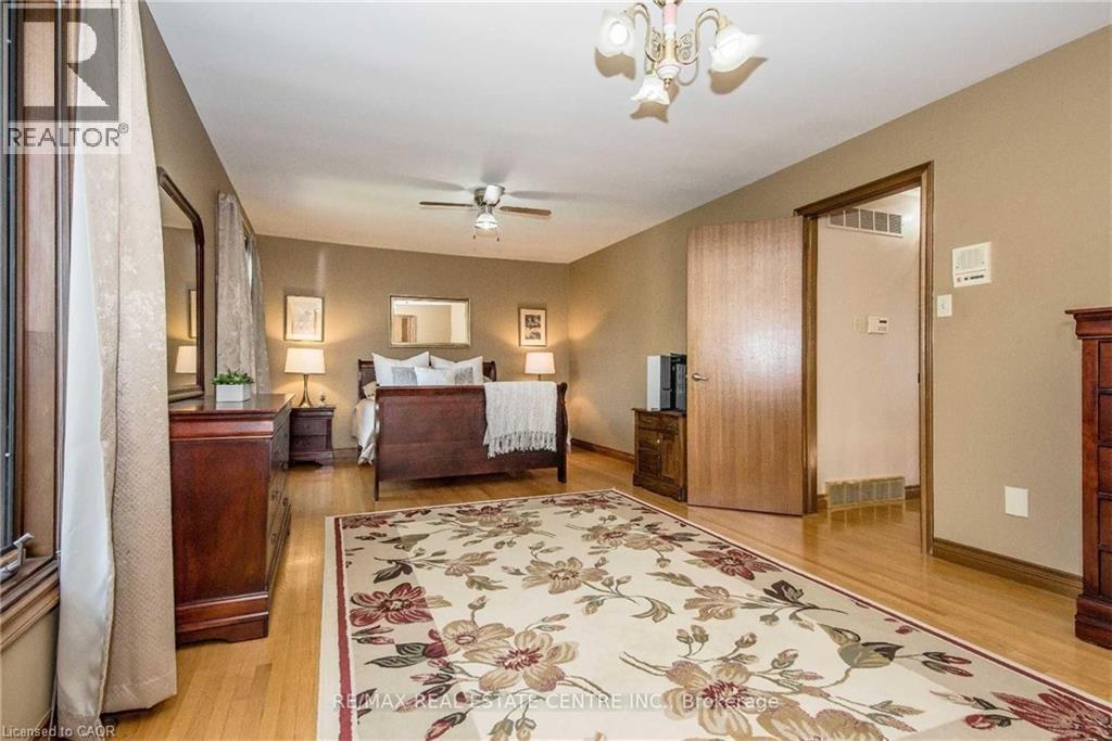 28 Walnut Drive, Guelph, Ontario  N1E 4B3 - Photo 13 - 40853700