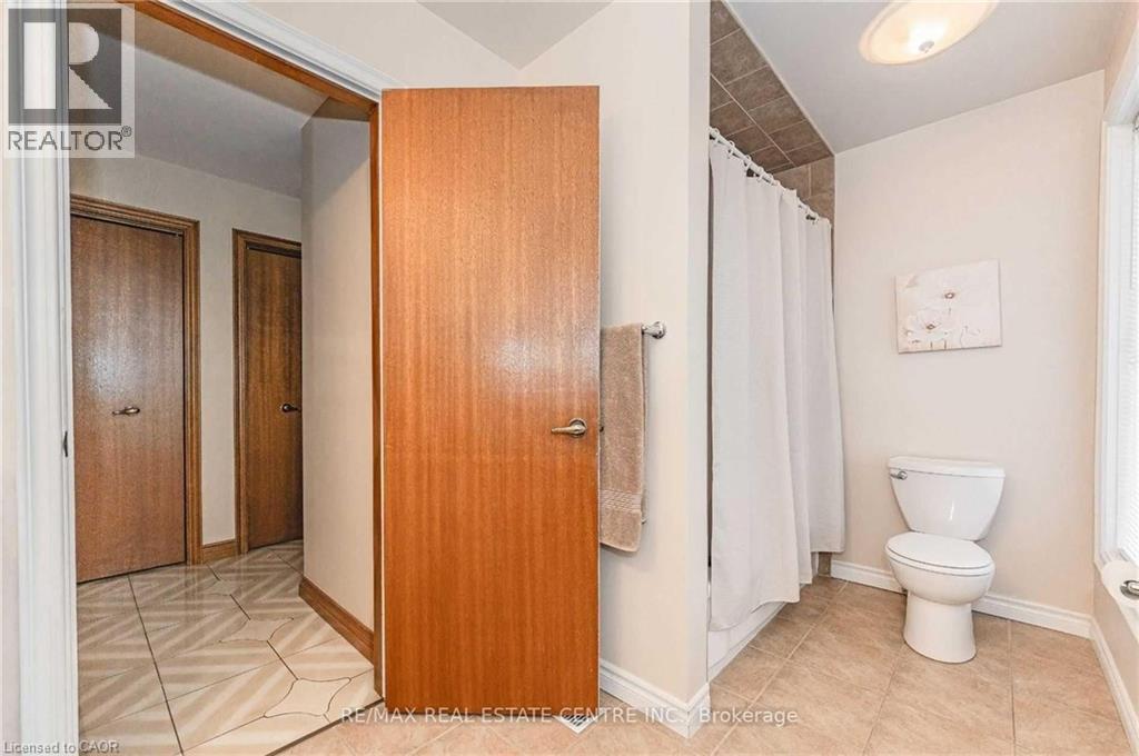 28 Walnut Drive, Guelph, Ontario  N1E 4B3 - Photo 6 - 40853700