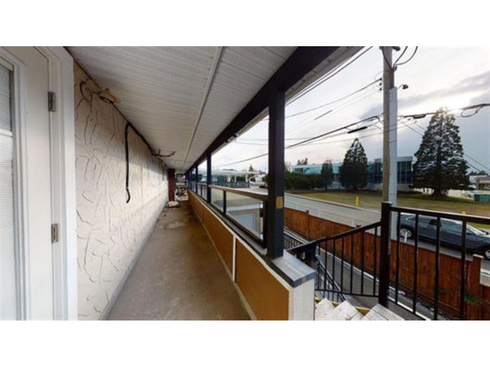 32210 South Fraser Way, Abbotsford, British Columbia  V2T 1W8 - Photo 12 - C8081009