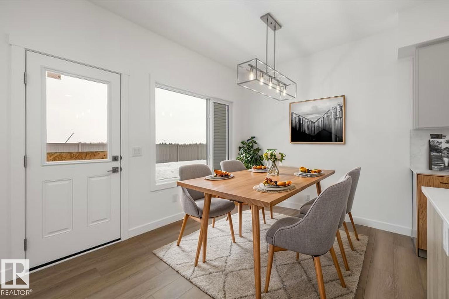 19051 20 Av Nw, Edmonton, Alberta  T6M 3E8 - Photo 4 - E4502267