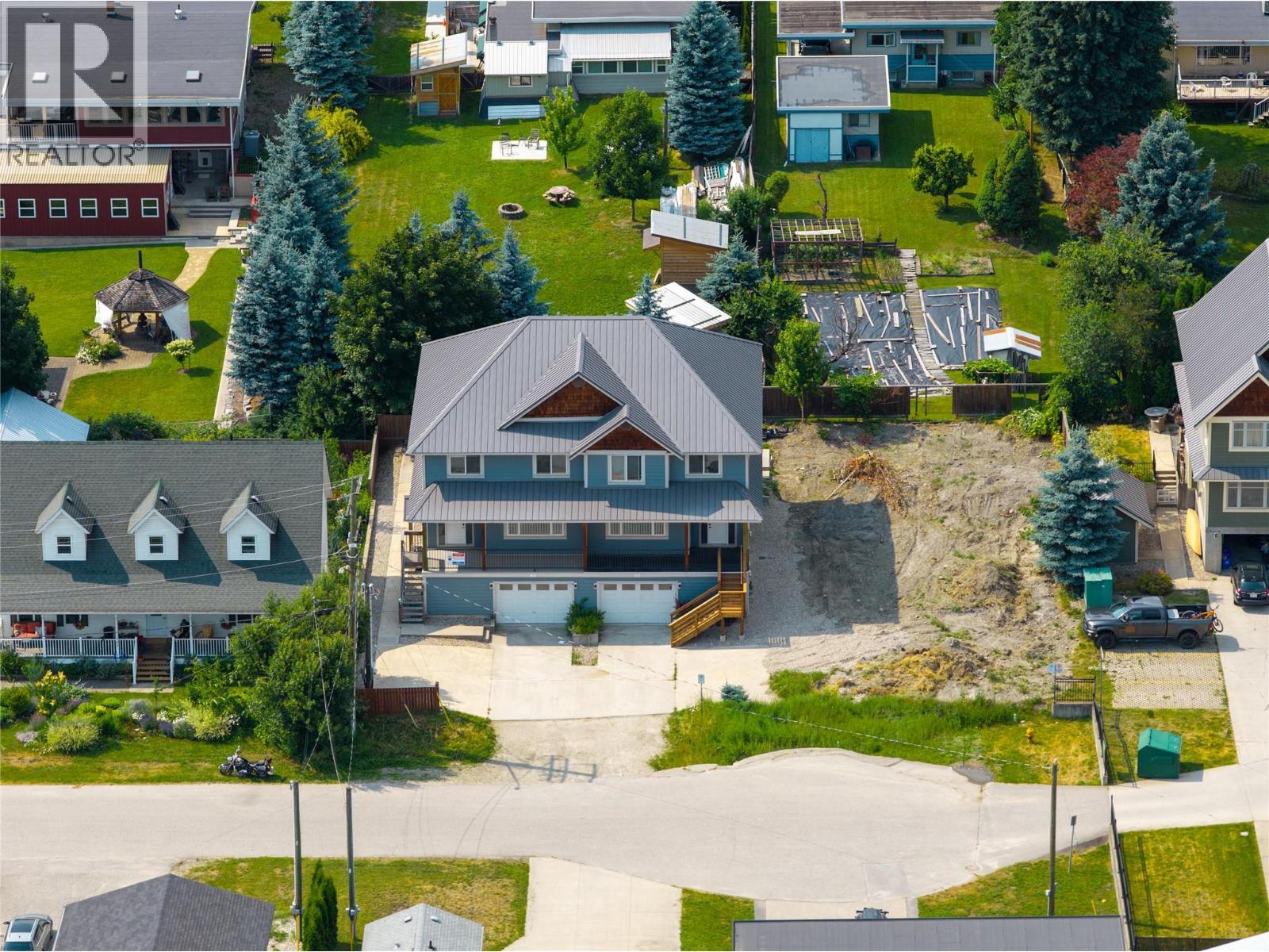 703 Center Street, Revelstoke, British Columbia  V0E 2S0 - Photo 54 - 10392938