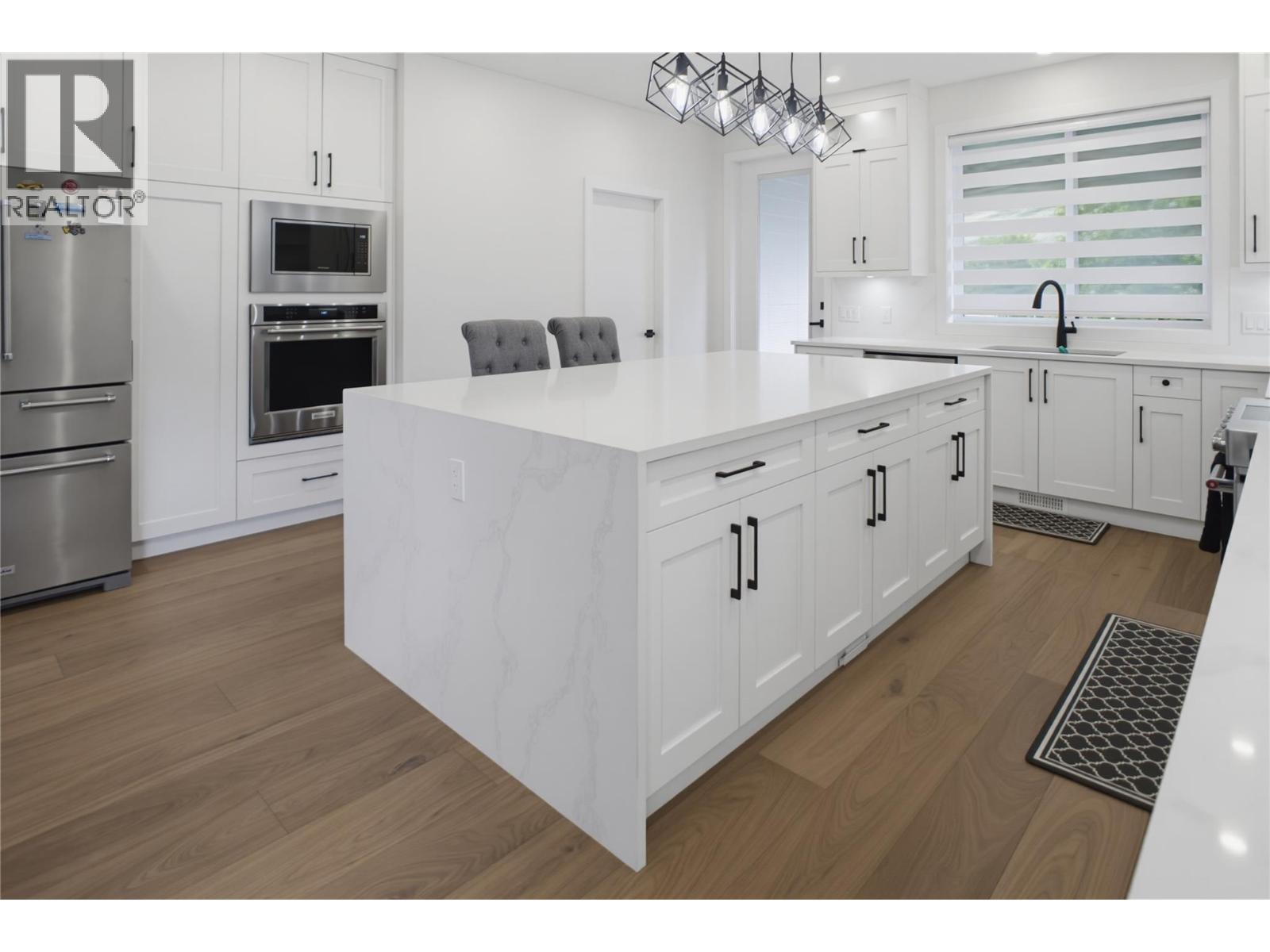 2967 Gilbert Road, Kamloops, British Columbia  V2B 7A9 - Photo 6 - 10391212