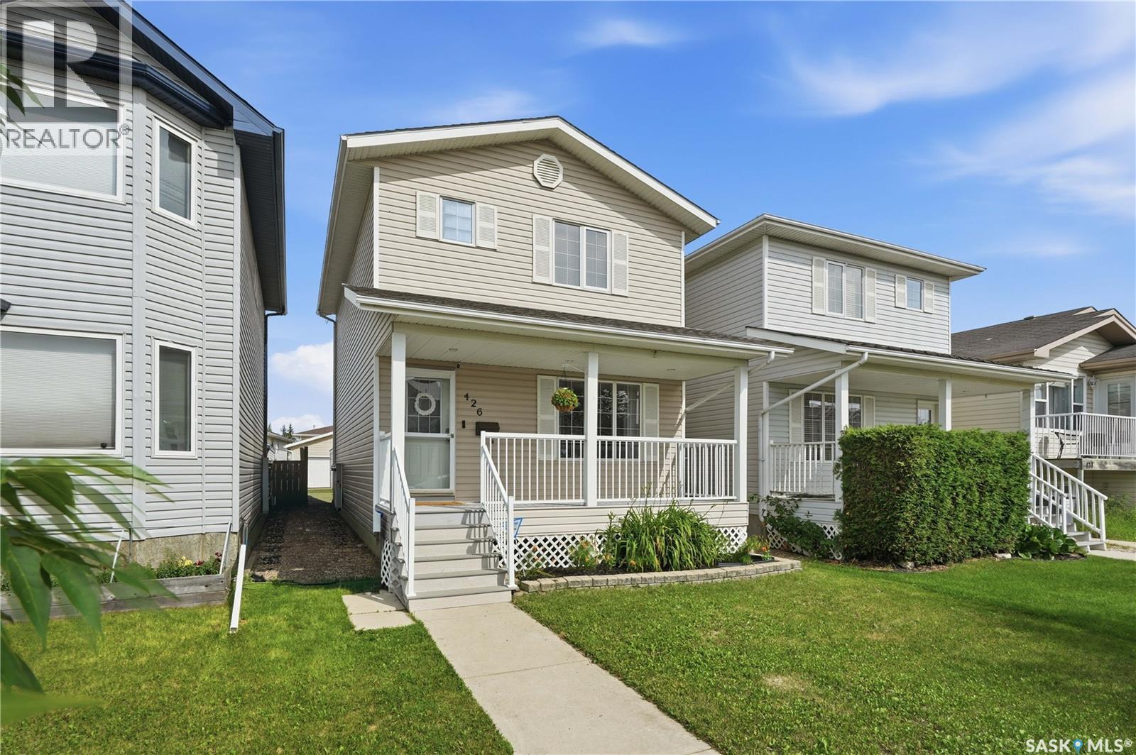 426 Rutherford Crescent, Saskatoon, Saskatchewan  S7N 4X7 - Photo 2 - SK044667