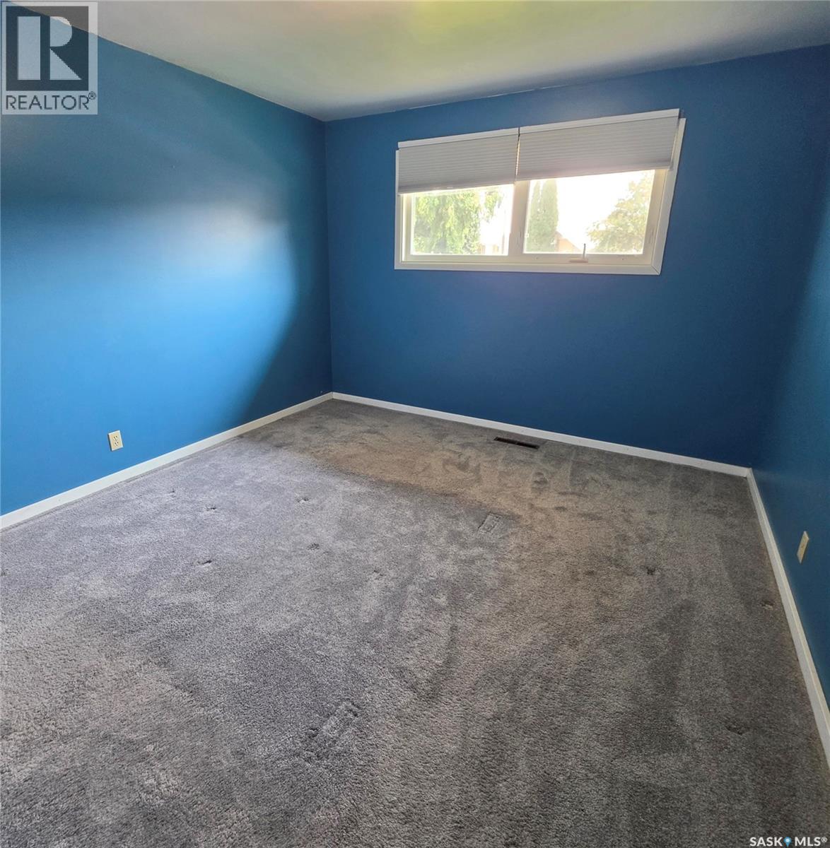371 Allen Drive, Swift Current, Saskatchewan  S9H 3A5 - Photo 10 - SK044556