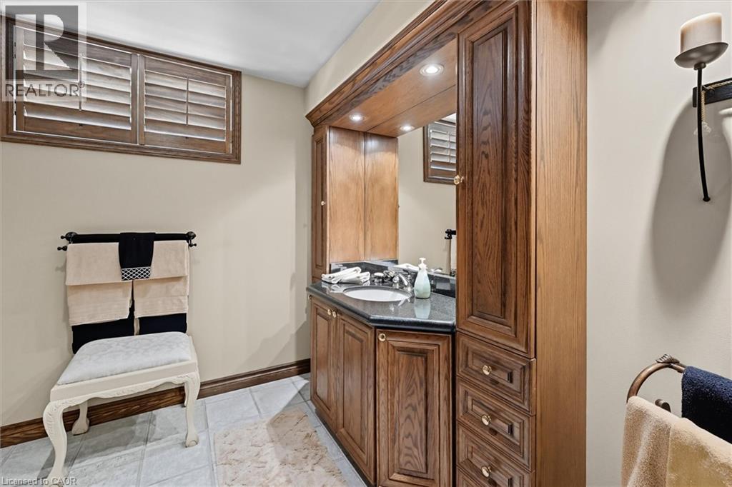 1109 Forestvale Drive, Burlington, Ontario  L7P 4W3 - Photo 32 - 40853643