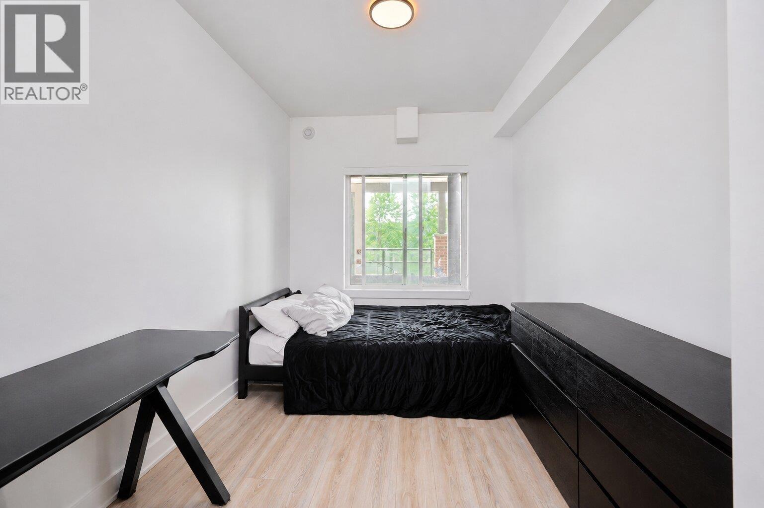 305 22577 Royal Crescent, Maple Ridge, British Columbia V2X 2M2 - Photo 17 - R3153186