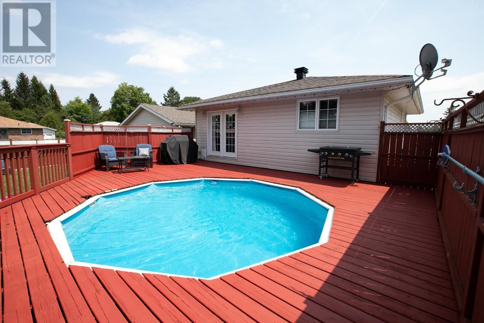 60 Ross St, Sault Ste. Marie, Ontario  P6A 5Y8 - Photo 15 - SM262059