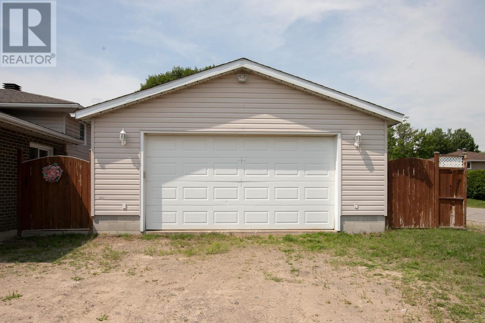 60 Ross St, Sault Ste. Marie, Ontario  P6A 5Y8 - Photo 5 - SM262059