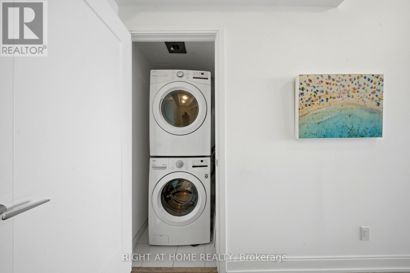 2605 - 70 Annie Craig Drive, Toronto, Ontario  M8V 0G2 - Photo 21 - W13639588