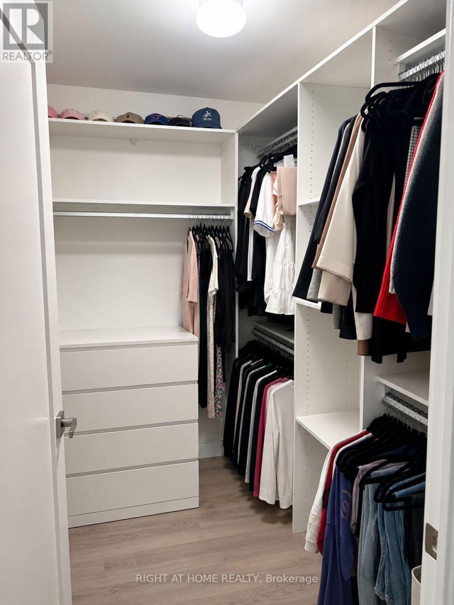 2605 - 70 Annie Craig Drive, Toronto, Ontario  M8V 0G2 - Photo 17 - W13639588
