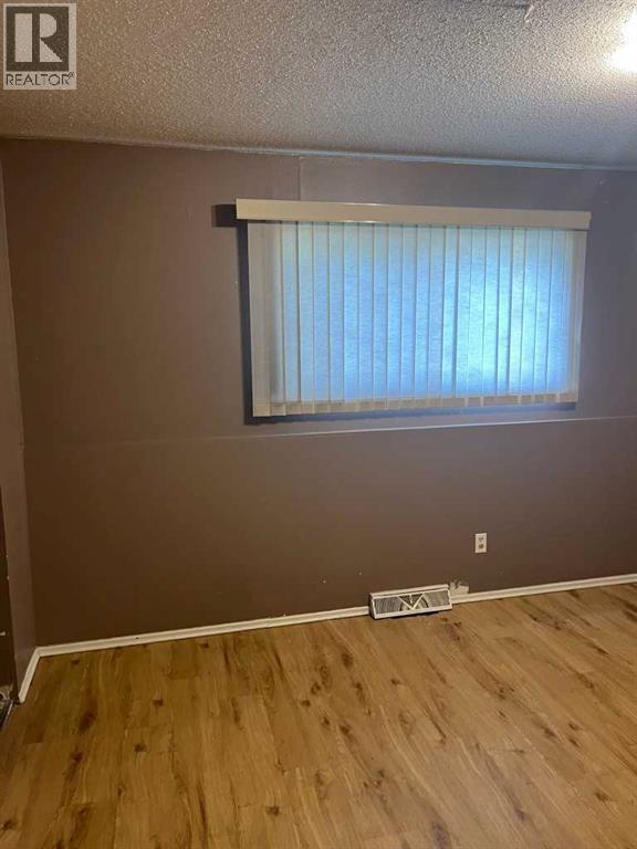 733 44 Avenue NW, Calgary, Alberta  T2K 0J5 - Photo 18 - A2335104